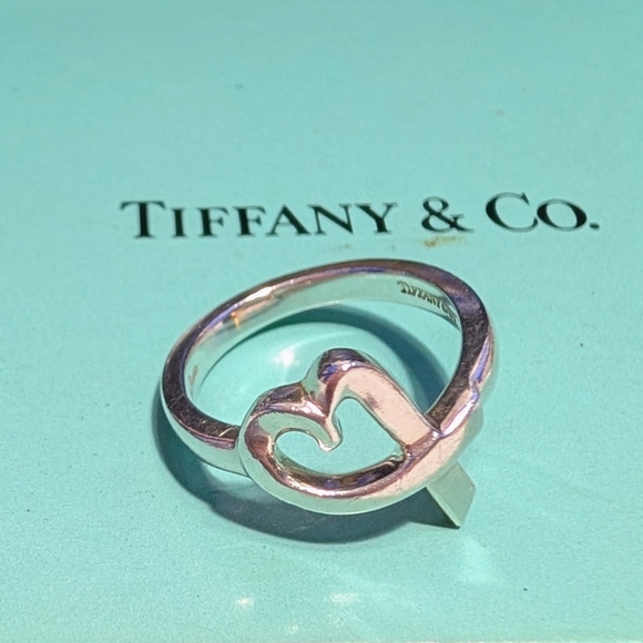 Tiffany & Co. Silver Paloma Picasso 925 Sterling Silver Loving Heart Ring Sz 5.5